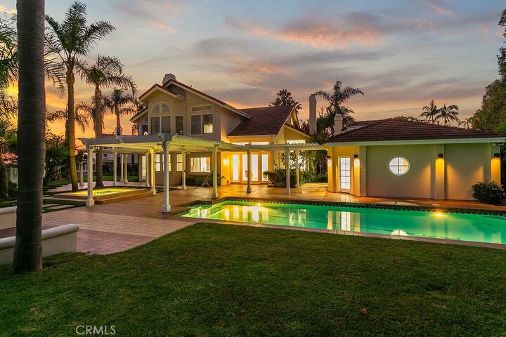19 Harbor Pointe  Corona Del Mar CA 92625 photo