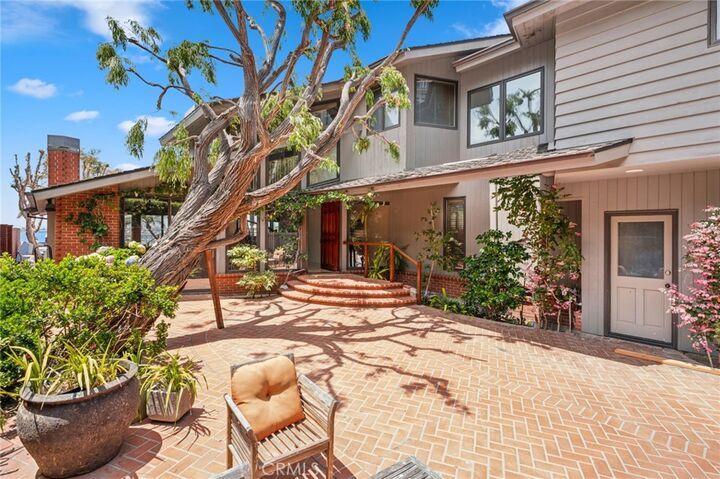 Property Photo: 107 Bayside Place CA 92660