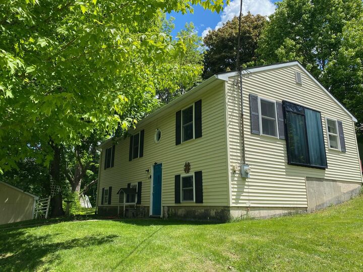 131 Cottage Street  Lewiston ME 04240 photo