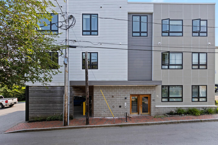 Property Photo:  22 Tate Street 2D  ME 04102 