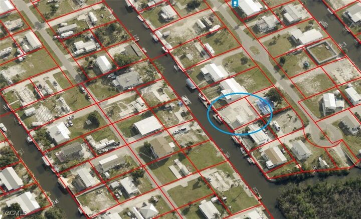 Property Photo:  5150 Sandpiper Drive  FL 33956 