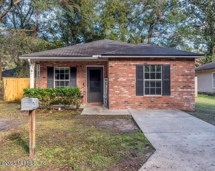 Property Photo:  2163 Thomas Court  FL 32207 