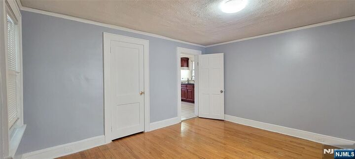 Property Photo:  122 Cross Street 1  NJ 07029 