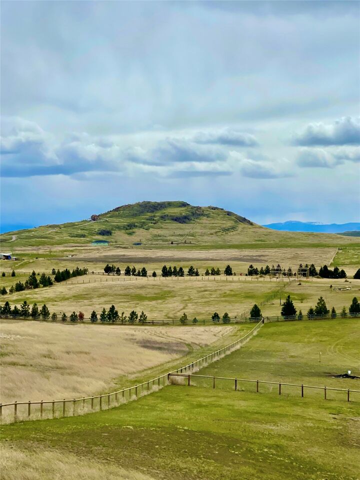Property Photo: 38396 Broken Wheel Road MT 59860