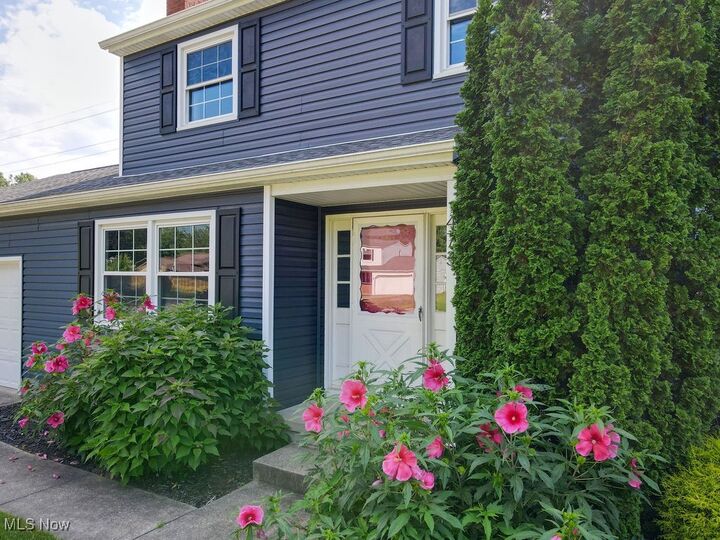 Property Photo: 473 Gresham Drive OH 44333