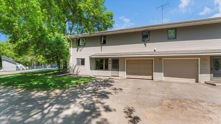 Property Photo: 305 Arcadian Place 1 MN 55313