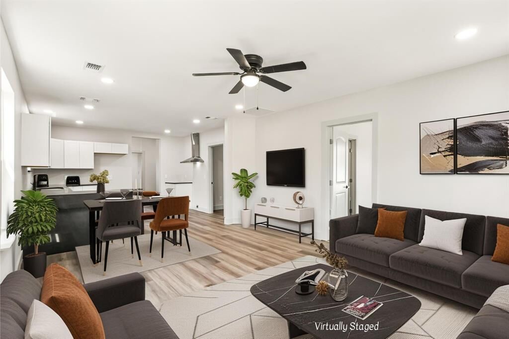 Property Photo:  1127 W Morgan Street  TX 75020 