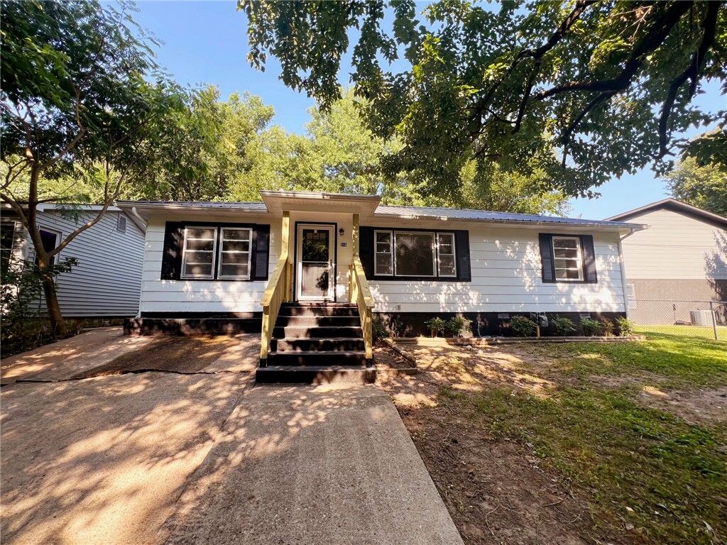 Property Photo: 510 N Spruce Street AR 72601