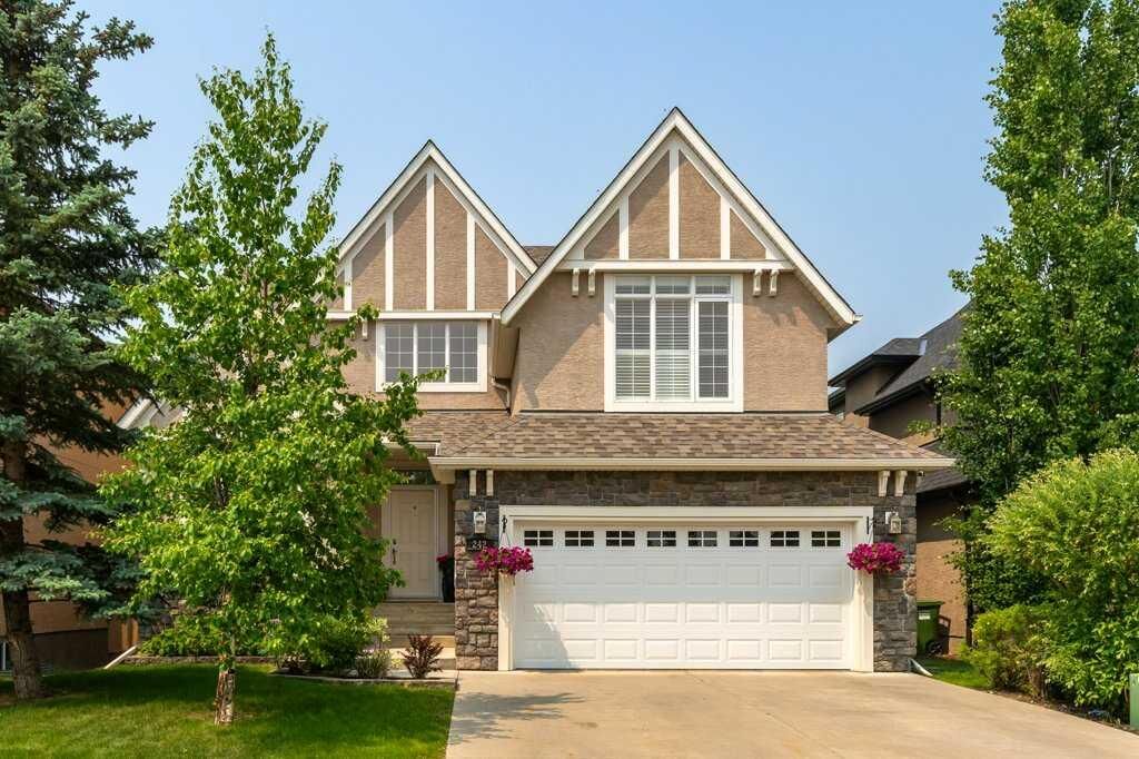 Property Photo:  242 Discovery Ridge Bay SW  AB T3H 5T7 
