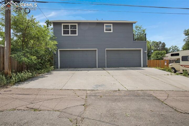 944 E Moreno Avenue A &Amp B  Colorado Springs CO 80903 photo