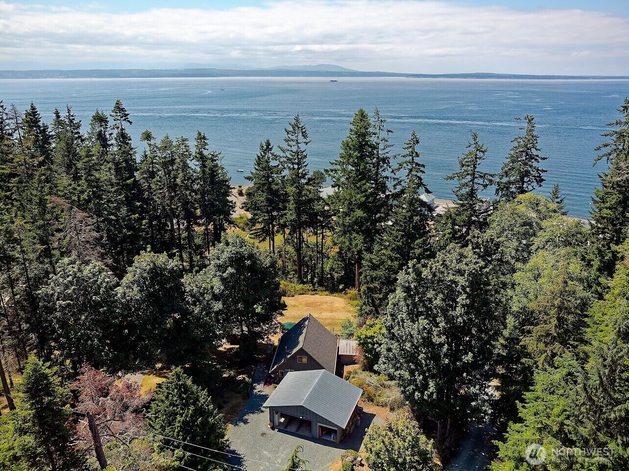 Property Photo: 6454 Admiralty Way WA 98249