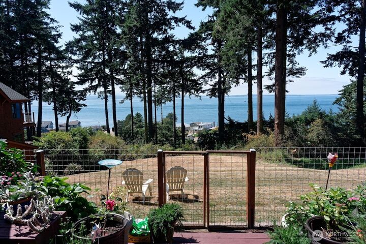 6454  Admiralty Way  Freeland WA 98249 photo