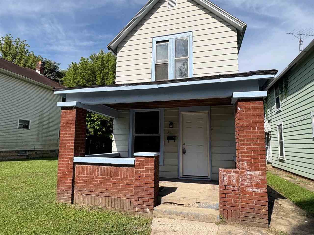 Property Photo: 318 N 21st Street IN 47374