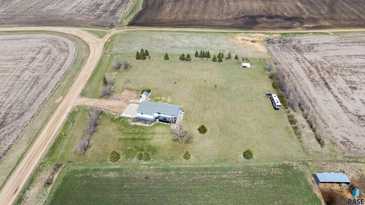 25756 454th Ave  Montrose SD 57048-6205 photo