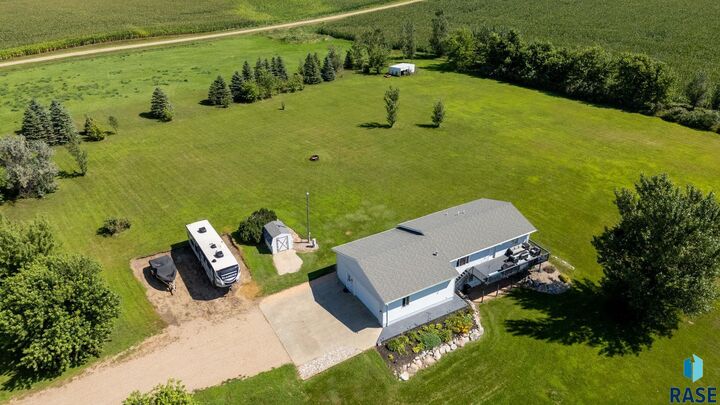 25756 454th Ave  Montrose SD 57048-6205 photo