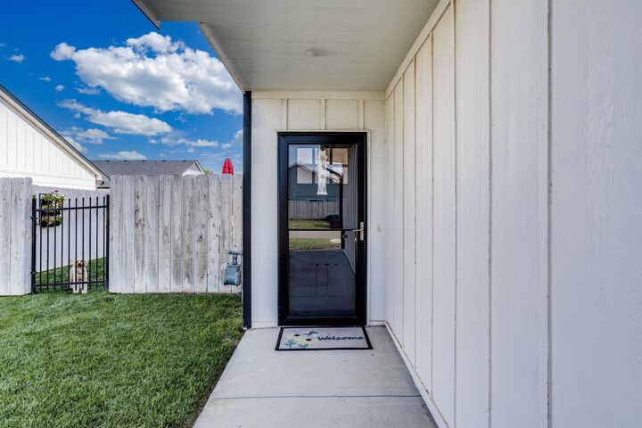 Property Photo: 3512 W Angel St KS 67217-7024