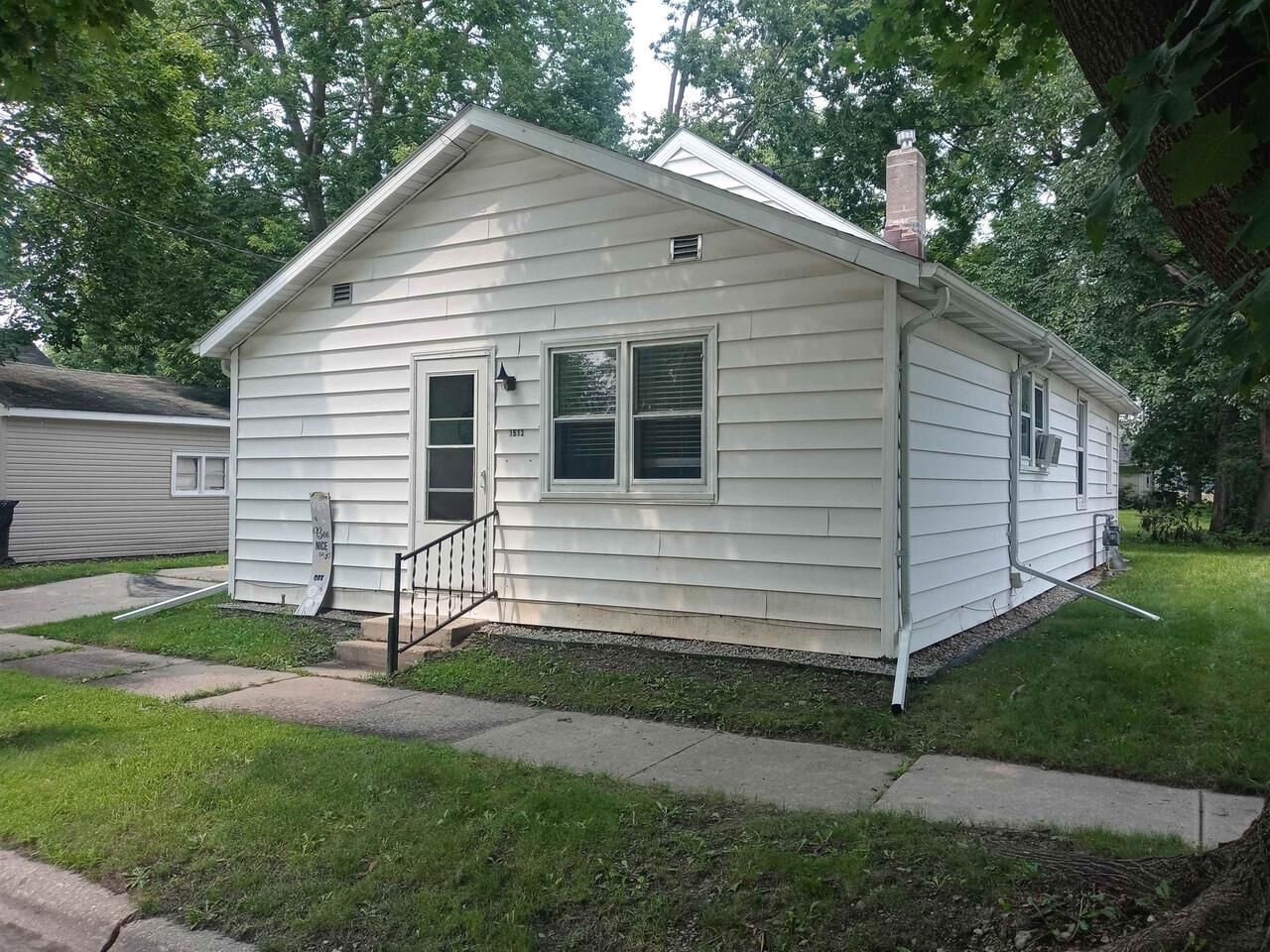 Property Photo:  1513 Keep Street  WI 53511 