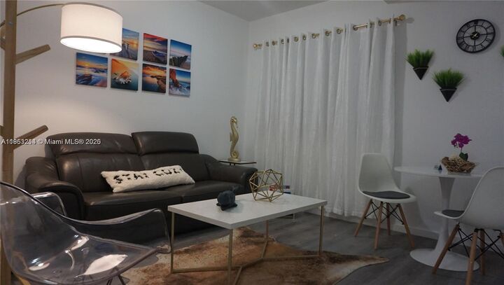 810 7th St 107  Miami Beach FL 33139 photo