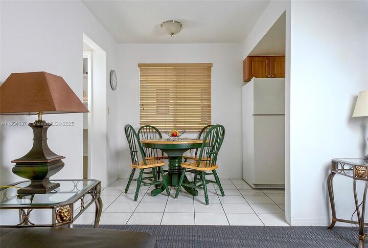 Property Photo: 1748 Rodman St 117 FL 33020