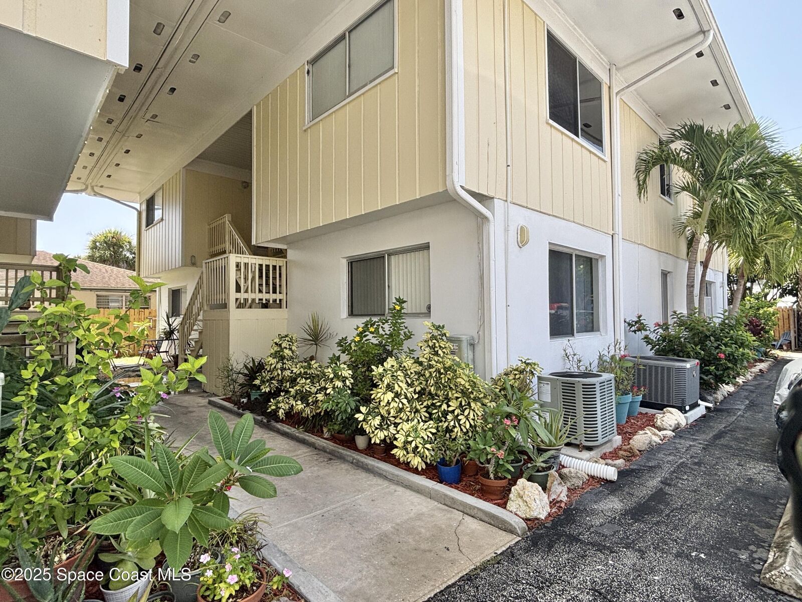 Property Photo:  419 Ocean Avenue  FL 32951 