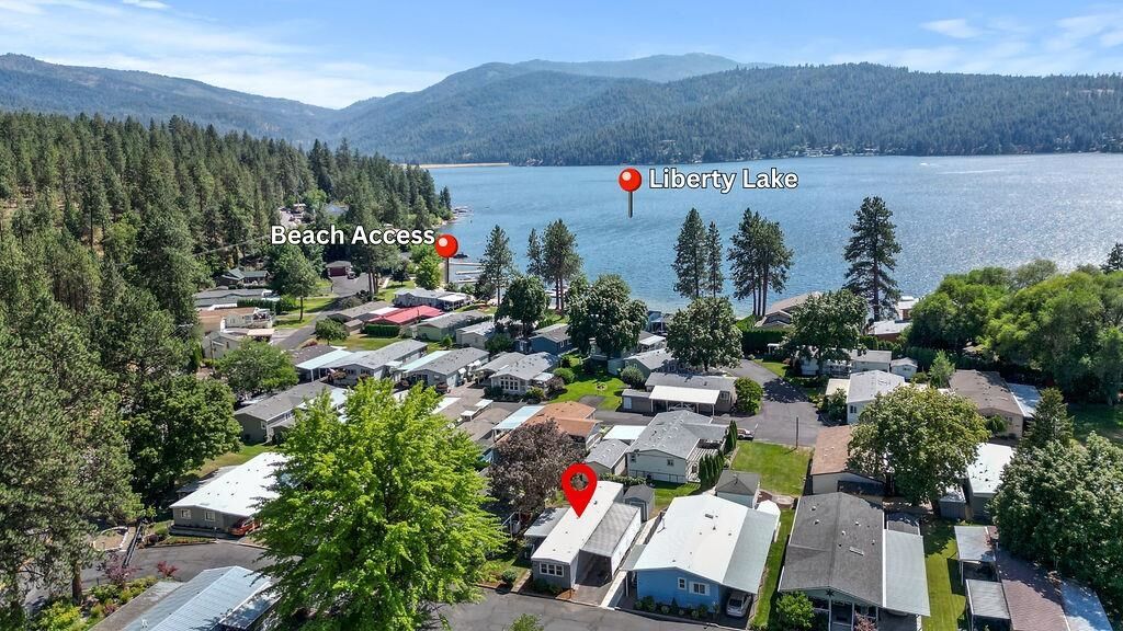 Property Photo: 208 S Neyland Rd 29 WA 99019