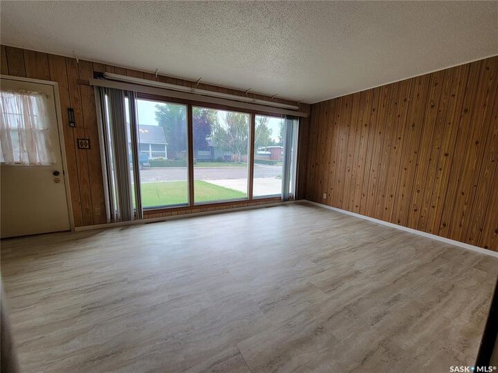 Photo de la propriété: 340 3rd Avenue W SK S0K 4L0