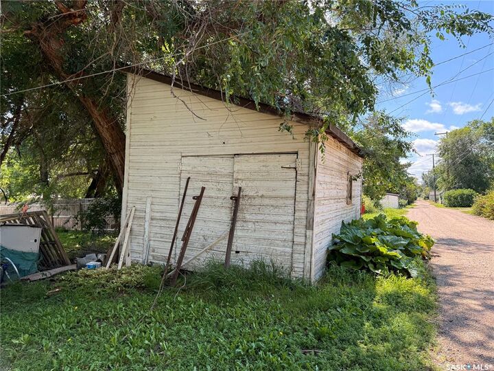 Property Photo: 410 Selkirk Street SK S0L 2N0