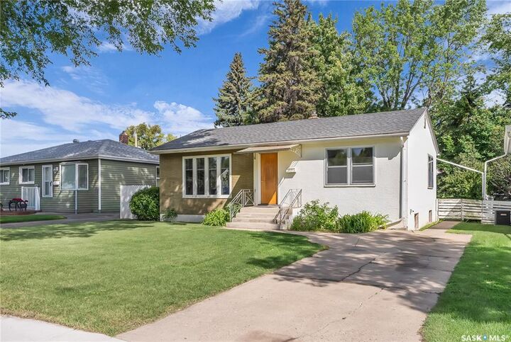 Photo de la propriété:  1117 3rd Street E  SK S7H 1N1 