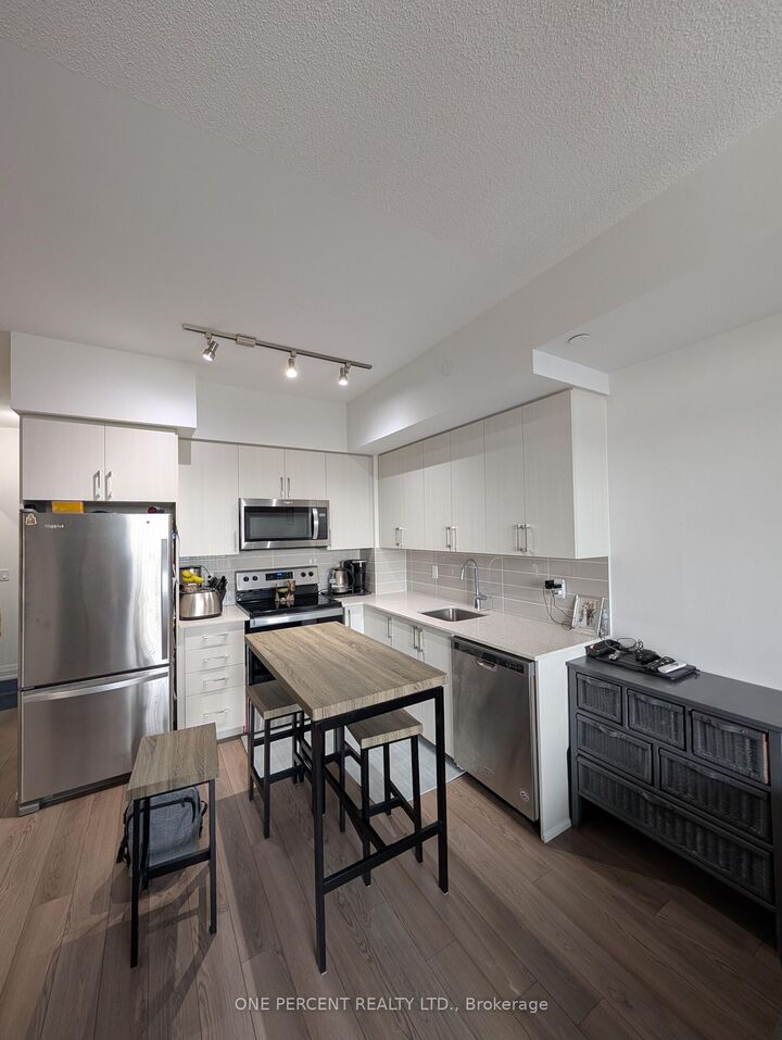 Property Photo:  3121 Sheppard Avenue E 711  ON M1T 0B6 