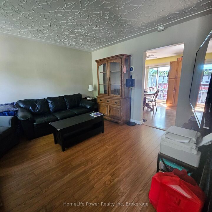 Property Photo: 4 Fisher Mills Road ON N3C 1C7