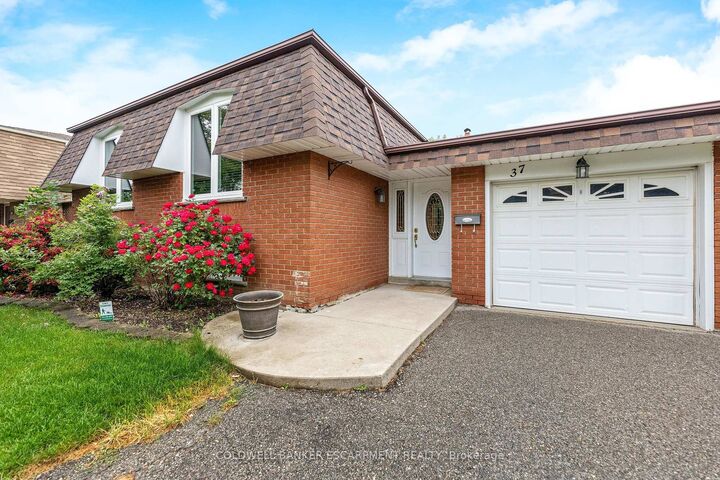 Property Photo: 37 Grassmere Crescent ON L6S 1C9