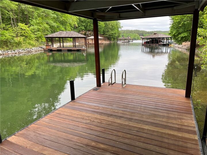 Property Photo: 217 Featherstone Drive SC 29685