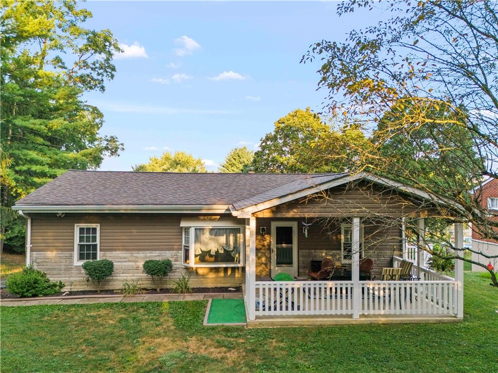 Property Photo:  412 Center Church Road  PA 15317 