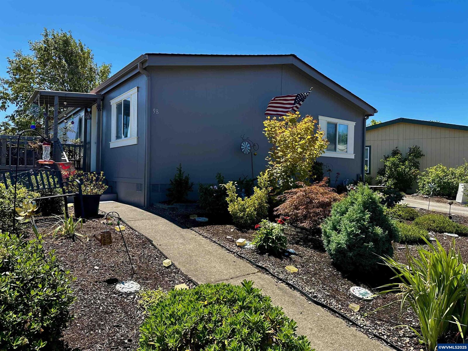 Property Photo:  1284 N 19th St 98  OR 97370 
