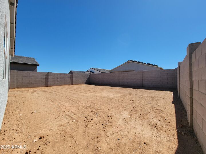 Property Photo: 2439 E Fortana Drive AZ 85143