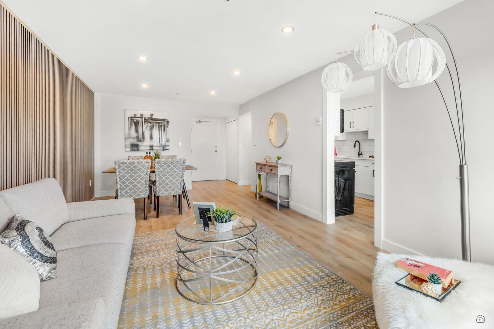 Photo de la propriété:  7700 Gilbert Road 205  BC V7C 3W2 
