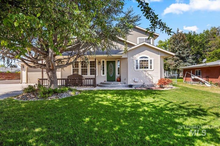 Property Photo: 2620 Meadow Ave ID 83605
