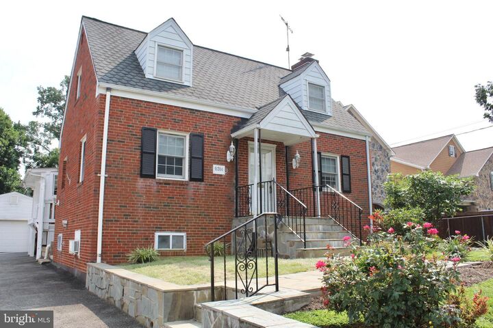 Property Photo: 6314 Washington Boulevard VA 22205