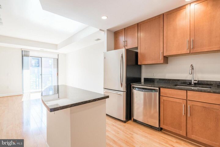 Property Photo:  525 N Fayette Street N 420  VA 22314 