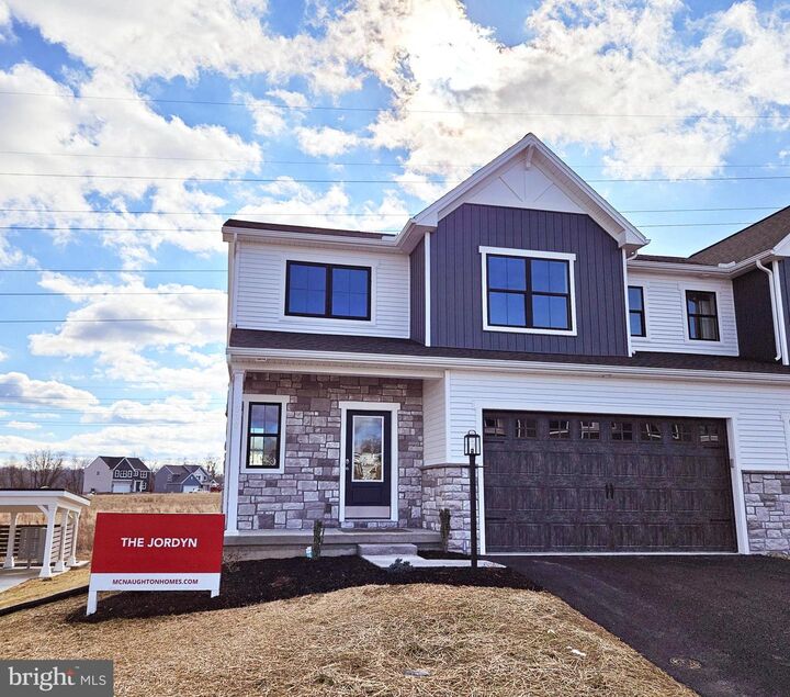 651 Brittany Drive  Mechanicsburg PA 17055 photo