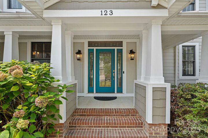 Property Photo: 123 Hedgewood Drive NC 28115