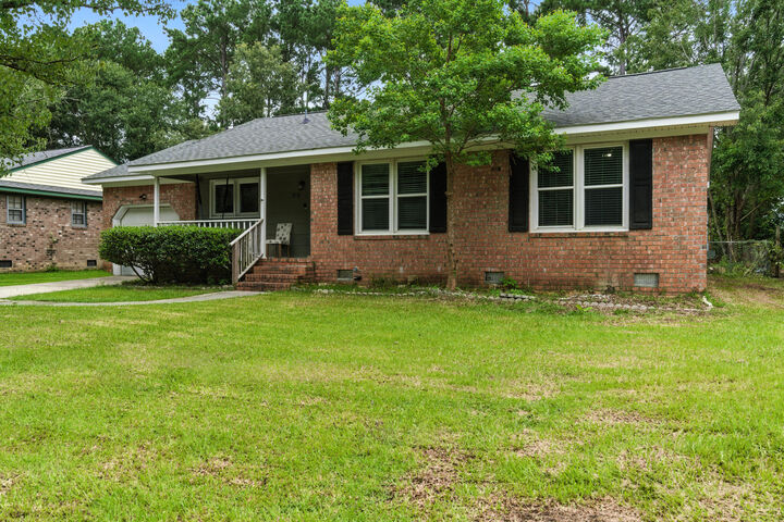 Property Photo: 213 Tall Pines Road SC 29456