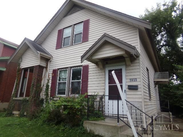 Property Photo: 1855 Dalewood Place OH 45237