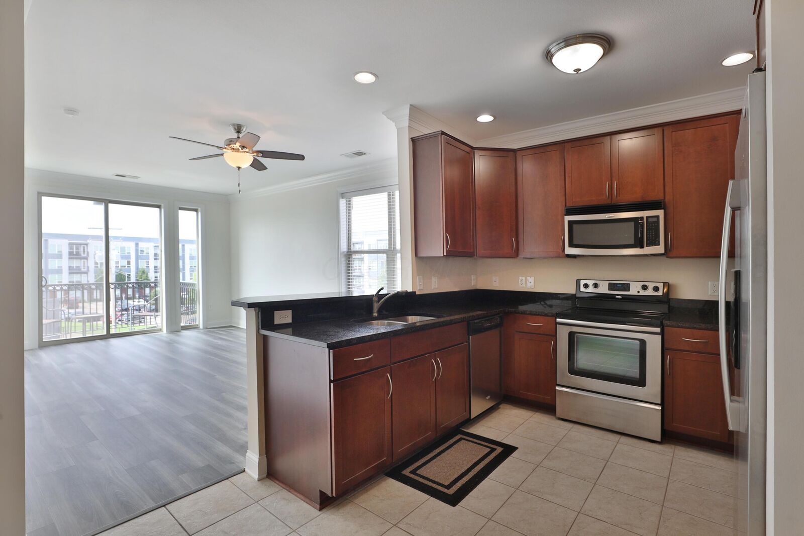 Property Photo:  925 Ingleside Avenue  OH 43215