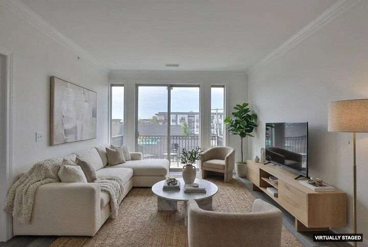 925 Ingleside Avenue  Columbus OH 43215 photo