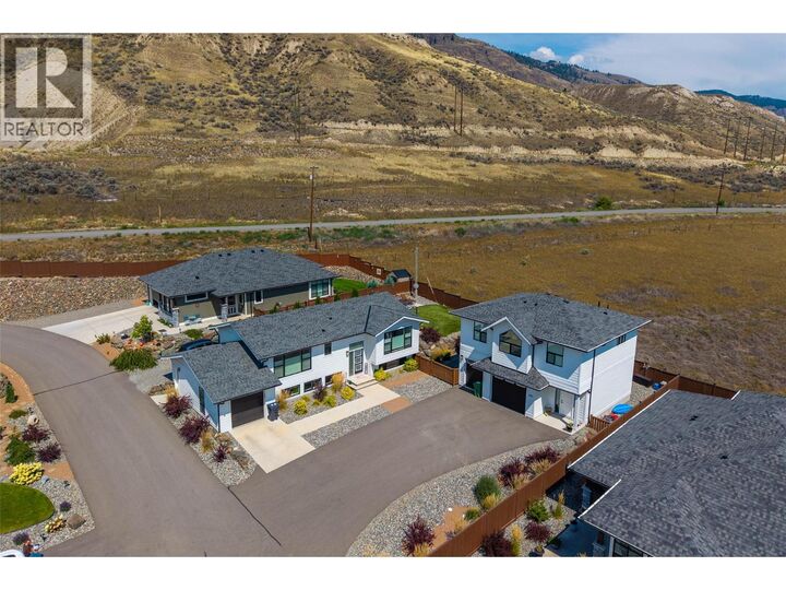 Property Photo: 641 Shuswap E Road 154 BC V2H 0E2