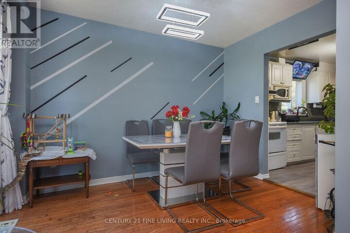 Property Photo: 2700 Battleford Road 34 ON L5N 2S7