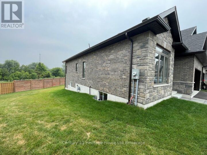 Property Photo:  46 Matheson Crescent  ON N0J 1M0 