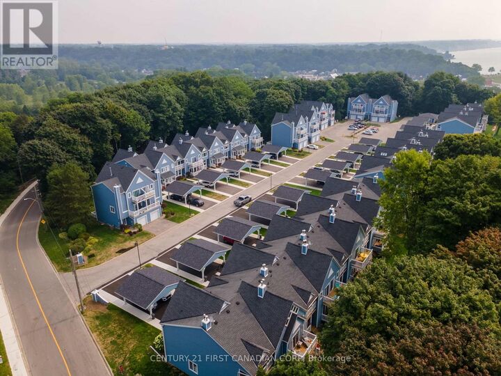 Photo de la propriété:  374 Front Street 50  ON N5L 1G1 