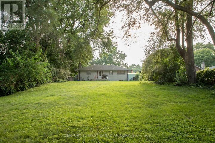 Photo de la propriété:  394 Griffith Street  ON N6K 2S2 